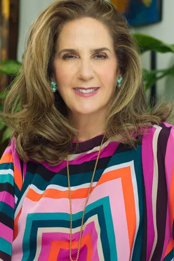 Maria C Mayoral