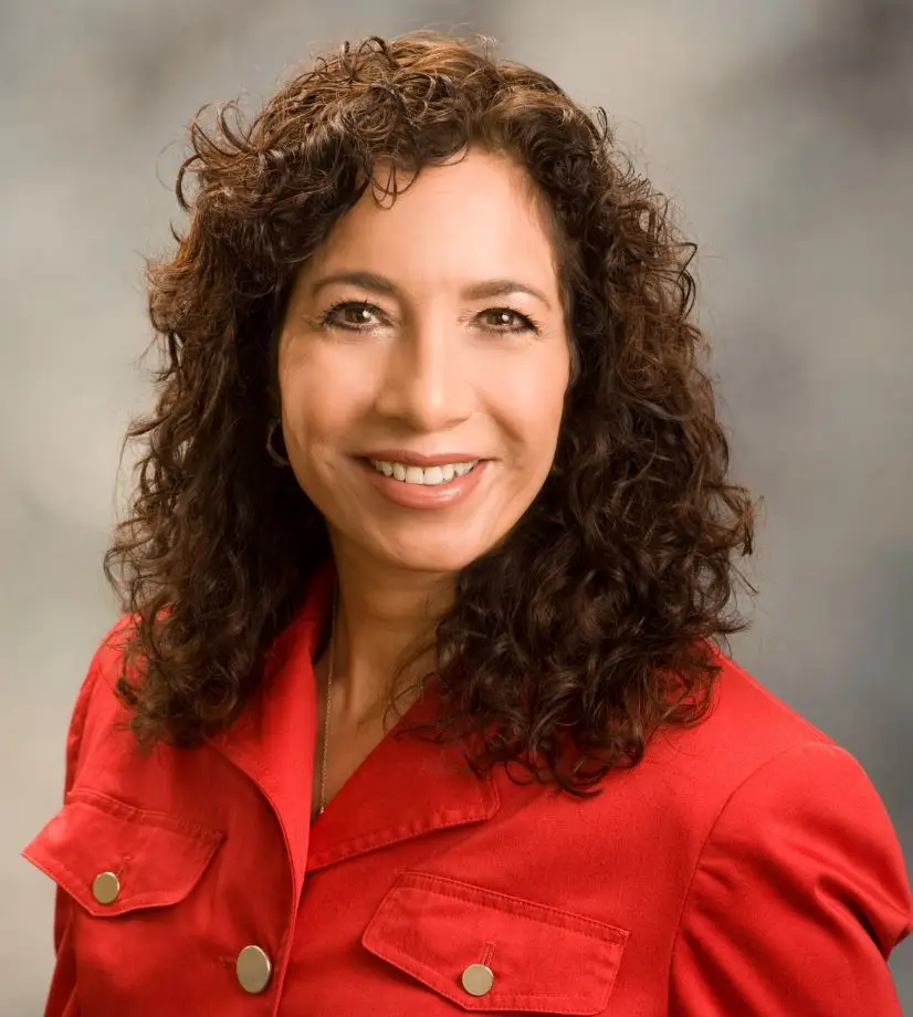 Andrea Lavin