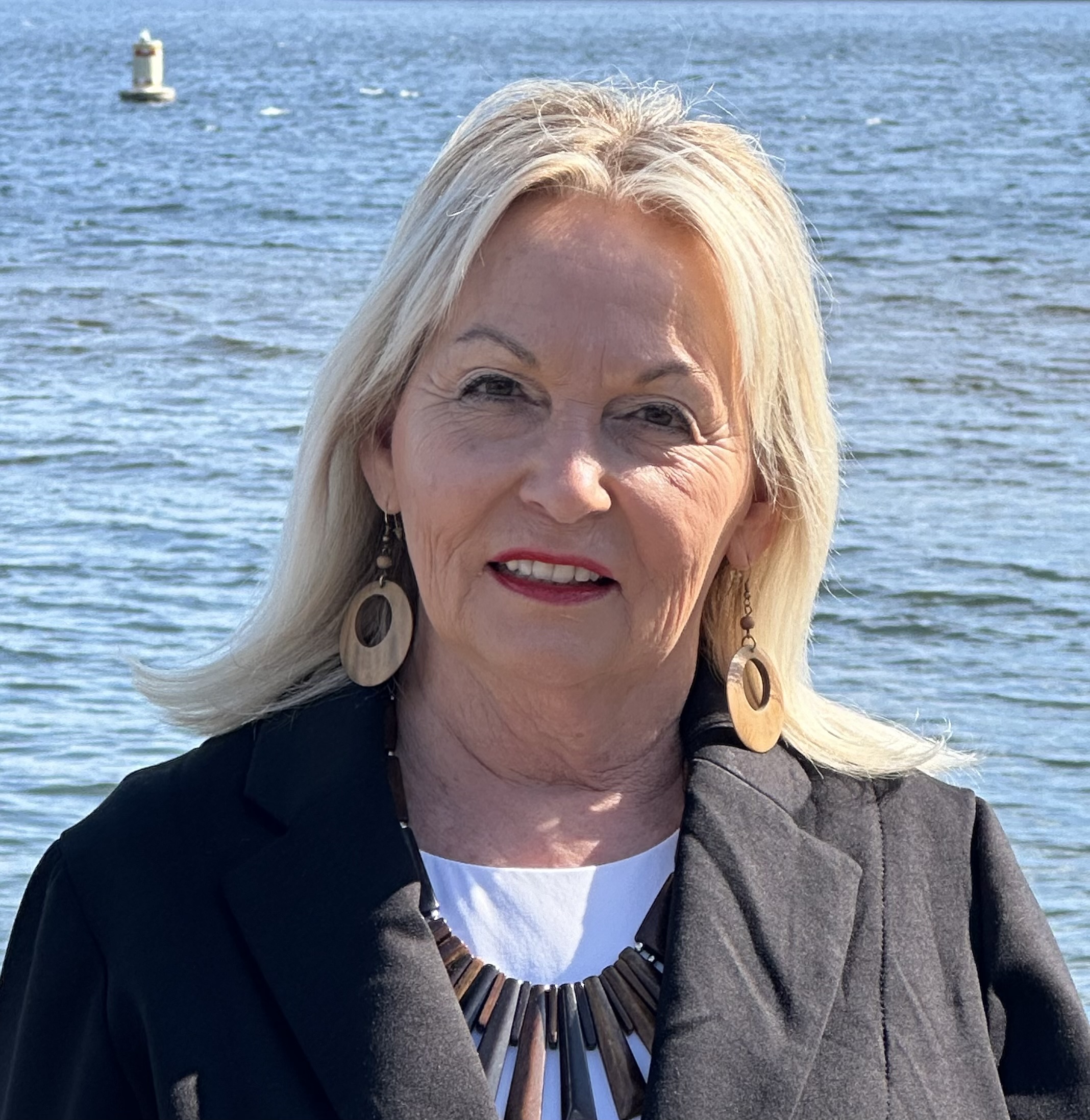 Donna Ransom Donna Cheek - Real Estate Agent - CENTURY 21 Real Estate