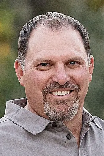 James (Dak) Maxfield