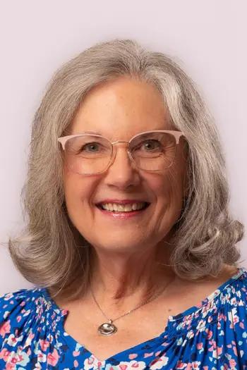 Julie Leslie