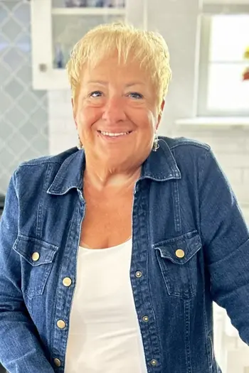Lisa Ellis