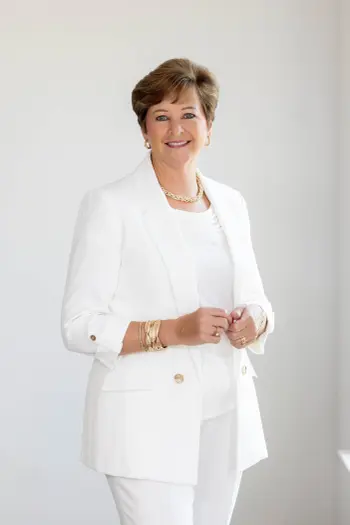 Leslie Sample
