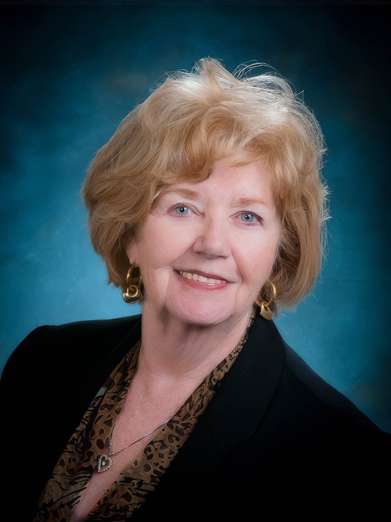 Gloria Donichy, Real Estate Broker in San Diego, Affiliated