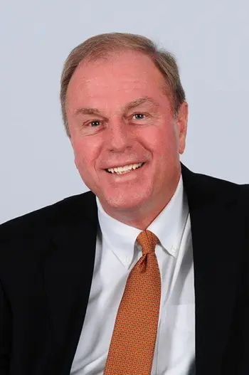 Robert W Askew Jr