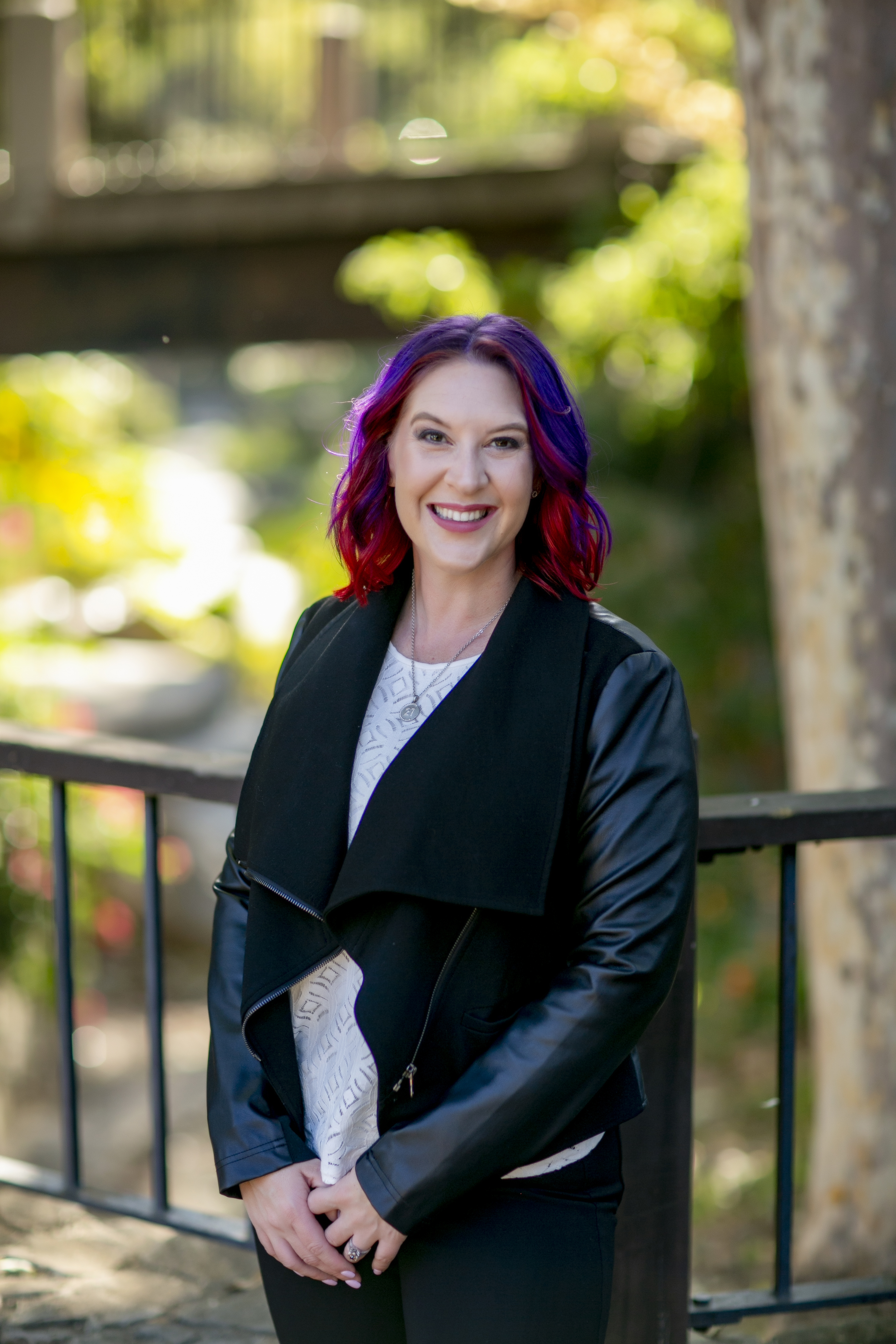 April Moulton - Real Estate Agent - CENTURY 21 Real Estate