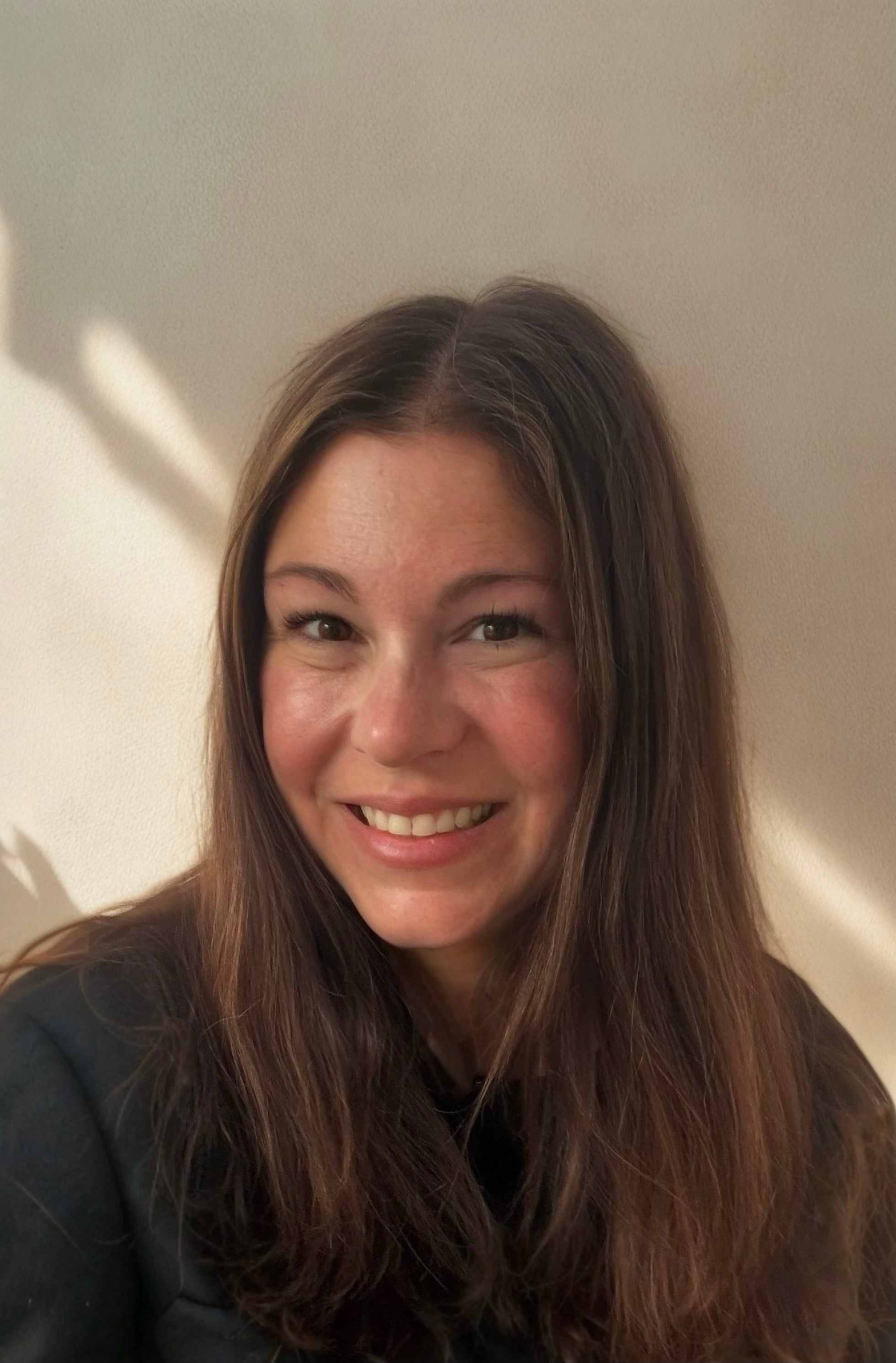 Julie Lemos, Real Estate Salesperson in Rocky Hill, Clemens Group