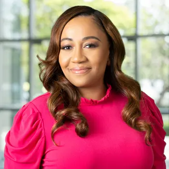 Larissa Binns