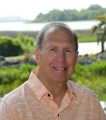 Tom O'Laughlin