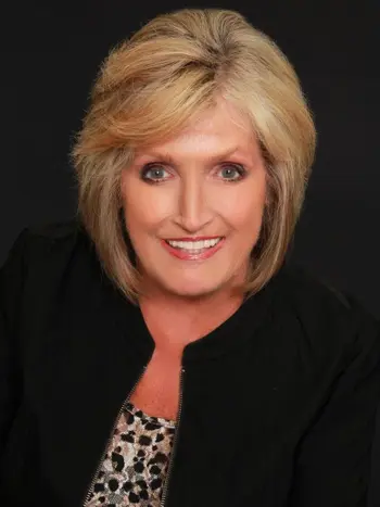 Jayne Cox