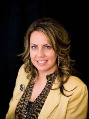 Lindsi Lange