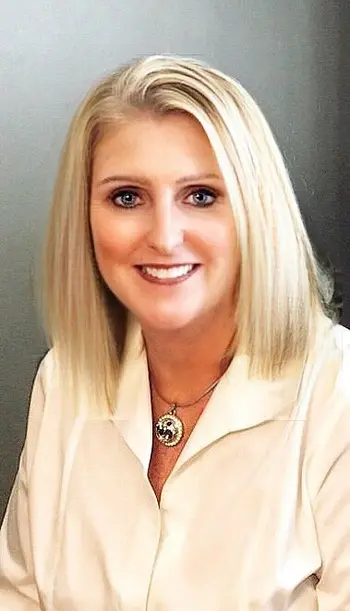 Deb "Deborah" Hapanowicz