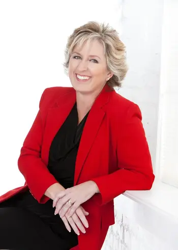 Leslie Dougher