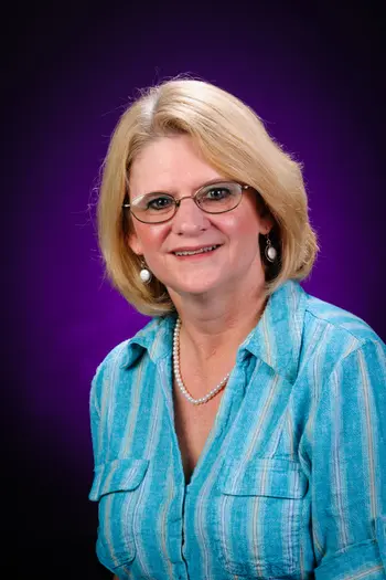 Debbie Knieper