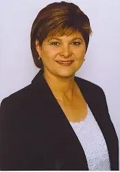 DEE BOURNE