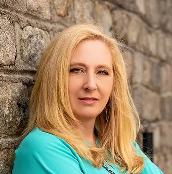 Laura Hart