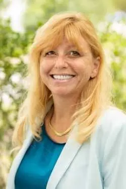Victoria Lisinski