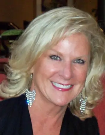 Julie Fox