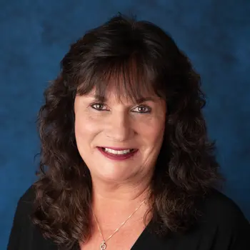 Lynn Fischer