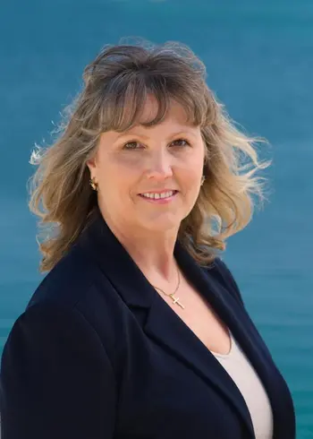 Lynn Robinson