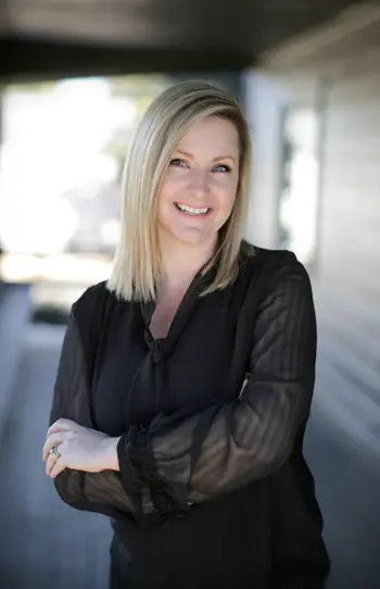 Jacqueline Lozano