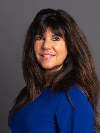 Connie ALIZADEH