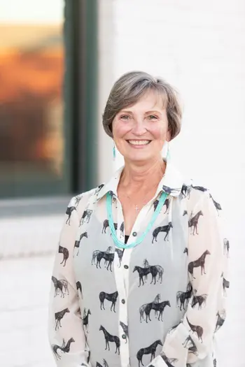 Bev Estes-Leavitt