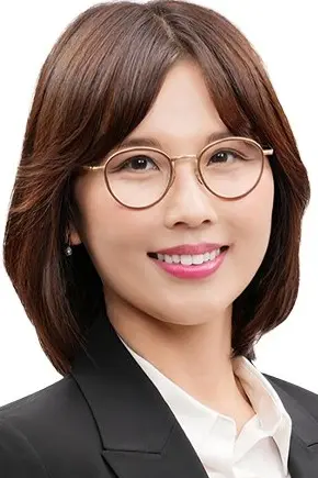 June Lee