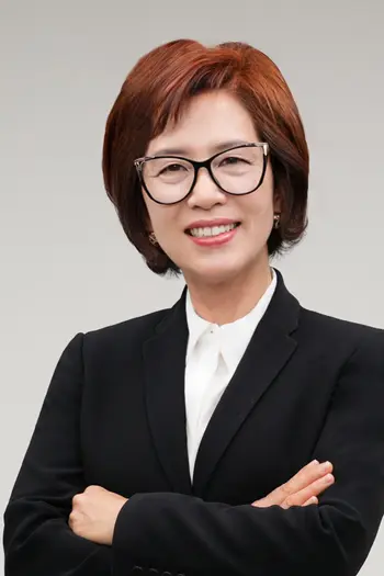Jennifer Kang