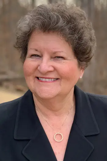LINDA HAMMETT