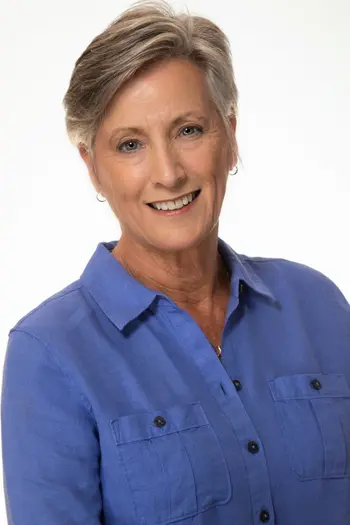 Lesli Mitchell