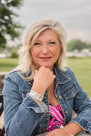 Leslie Parker