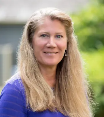 PEGGY RAYNOR