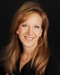 Carmen Hennelly