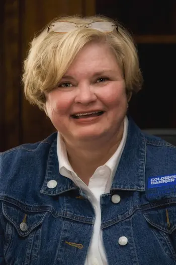 Julie Nelson