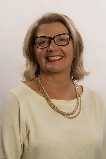 Vicki Angus