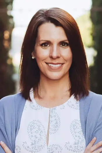 Julie Angulo