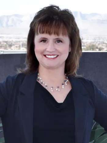 Nanette Verdin