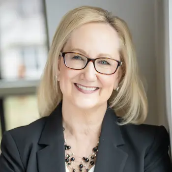 Lisa VanDyn Hoven