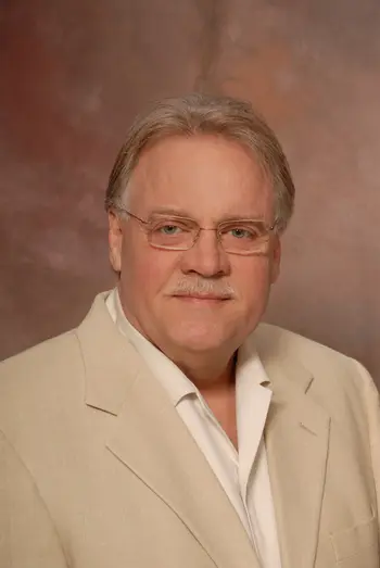 Larry Woolson