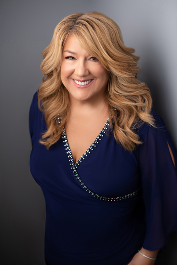 DONNA LEONARD