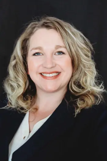 Jennifer Pflugradt