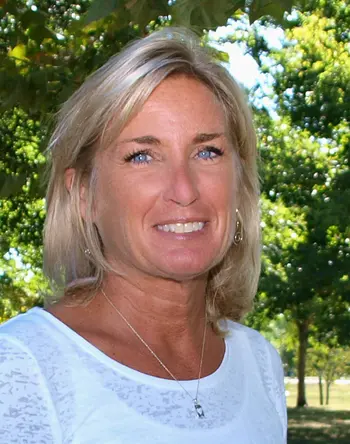 Anne Deschenes