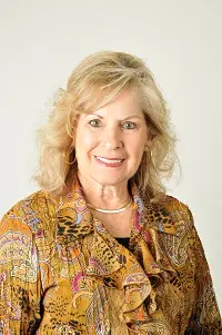 LYNN BRIGGS
