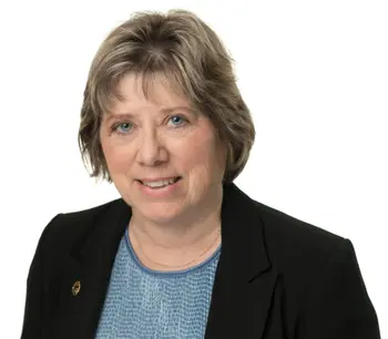 Suzanne Reeves