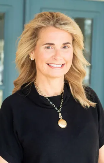 Ruthi HOGAN