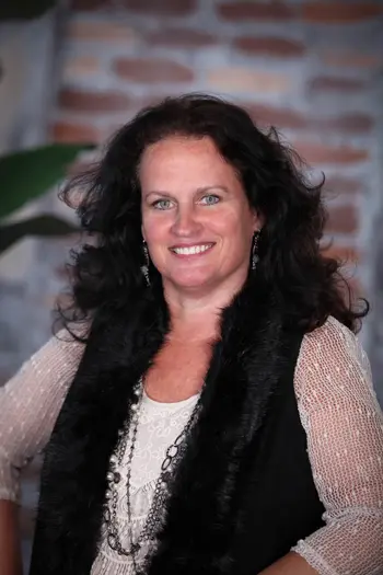 THERESA POUNDSTONE