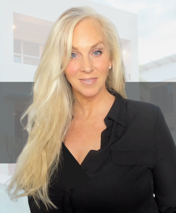 LISA SCHOLL