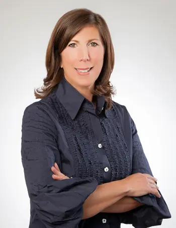 Elysa Braunstein-Lyons