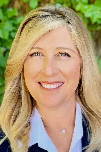 Victoria Adams